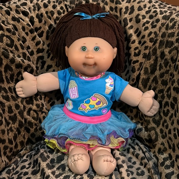 Cabbage Patch Kid 2004 - Picture 1 of 8